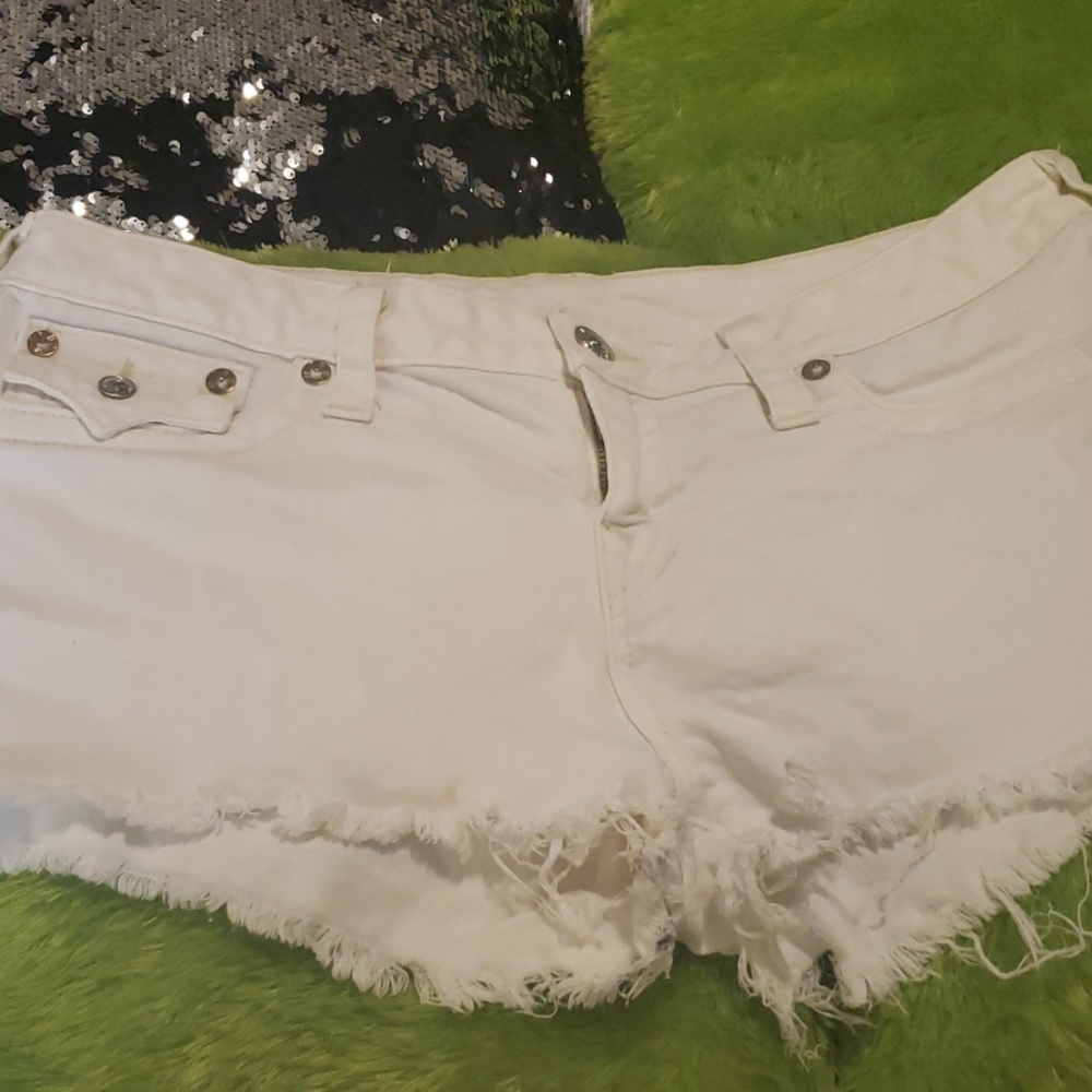 Shorts - Picture 4 of 4